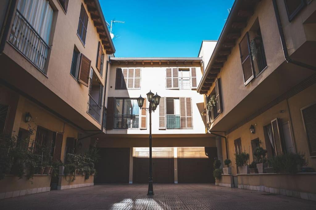 La Corte Apartment Monza - Milano + Free Wi-Fi Lissone Extérieur photo